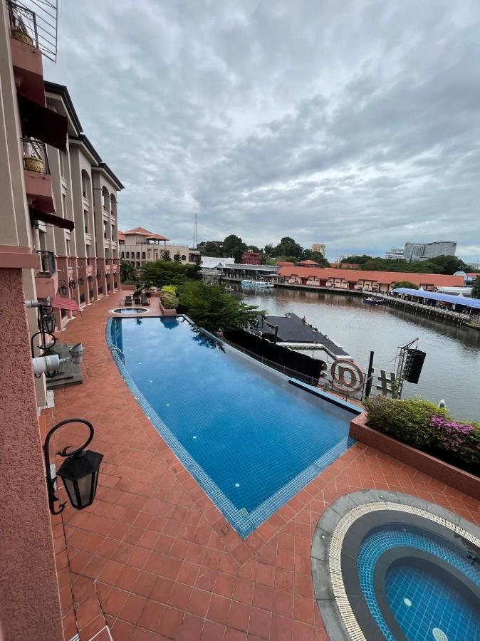 Casa Del Rio Residences