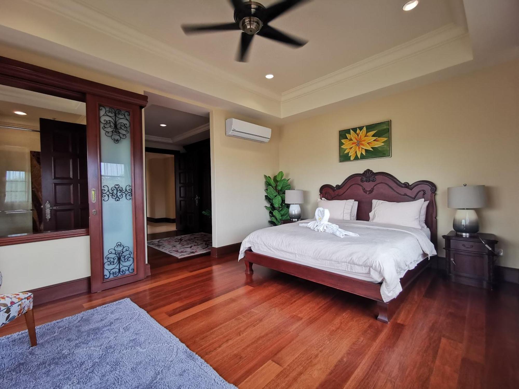 Casa Del Rio Residences Apartment